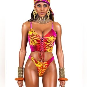 NEW BFYNE Ziva Bikini Top Lace Small or XXL